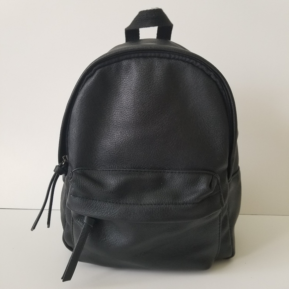 🚫SOLD🚫Backpack Purse - Picture 2 of 7